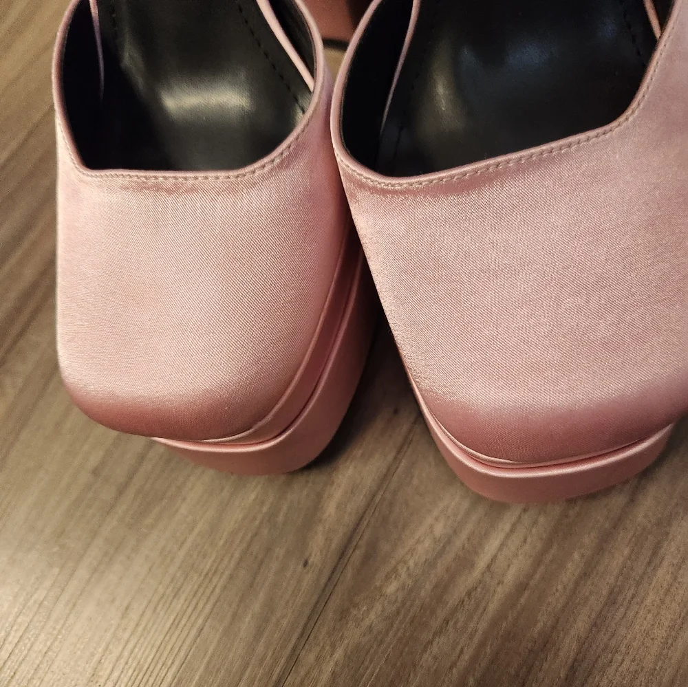 Cape robbin heels size 9
